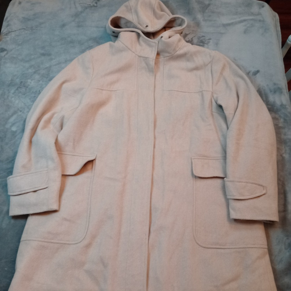 Lane Bryant Coat Womens 18/20 Beige Heavy Winter Pockets Hooded Warm Cozy